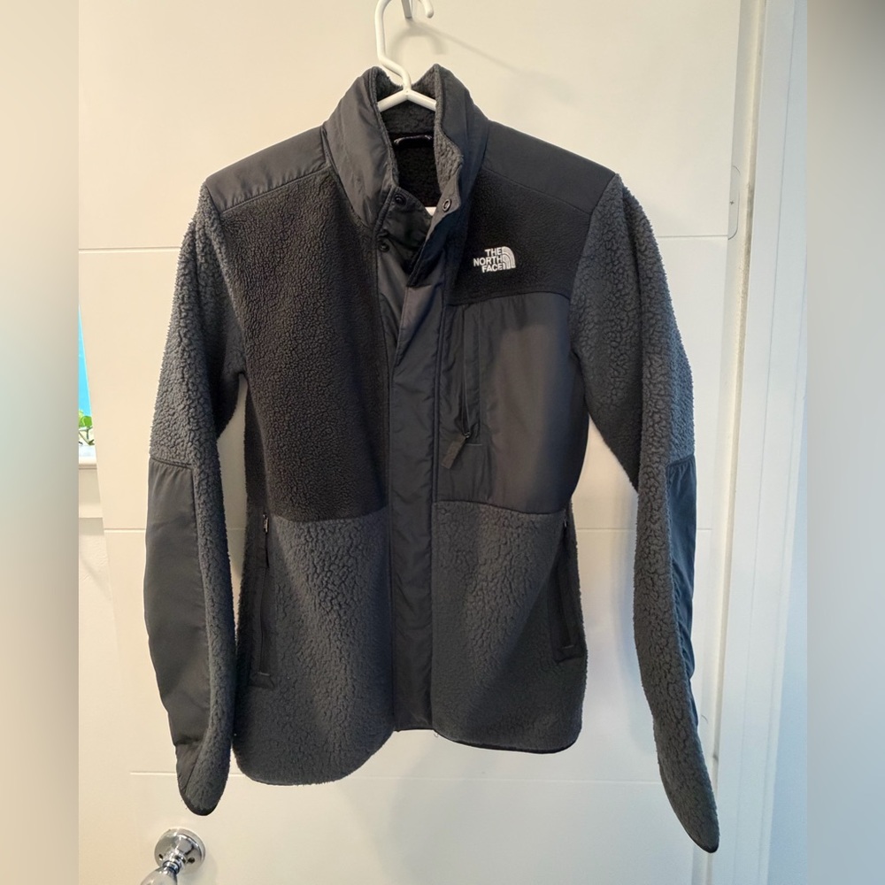 North Face Youth (XL) Black Denai Jacket